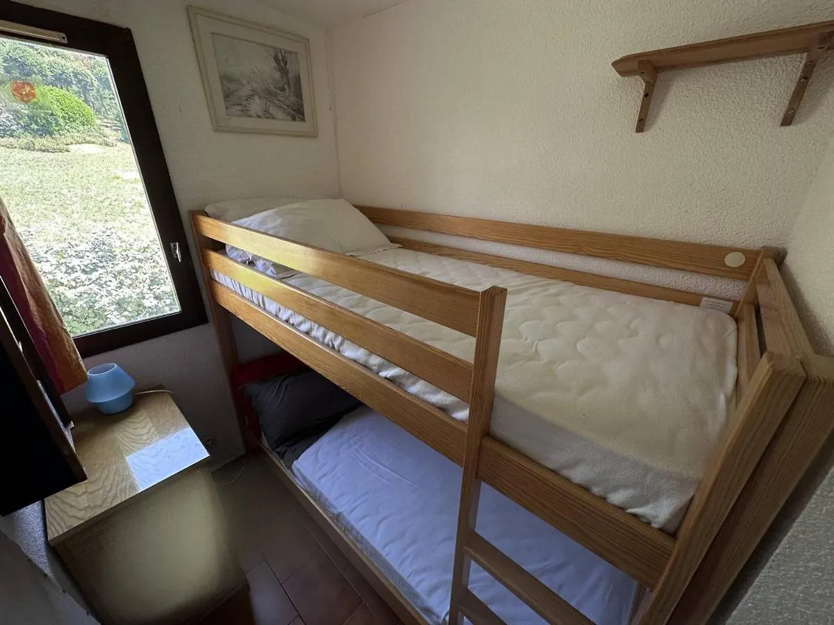 Appartement Avec Piscine Et Terrasse Ensoleillee, Acceptant Les Animaux - Fr-1-768-18 Sainte-Maxime France
